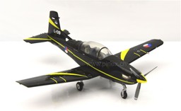 Image de Pilatus PC-7 Turbo Trainer Royal Netherlands Air Force DieCast Modell 1:72 Herpa Wings